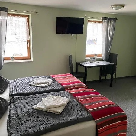 & Gaststaette Bauernstube Heinsdorfergrund