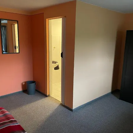 Pensjonat & Gaststaette Bauernstube Heinsdorfergrund