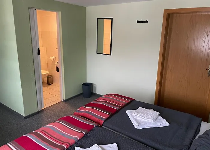 & Gaststaette Bauernstube 3*